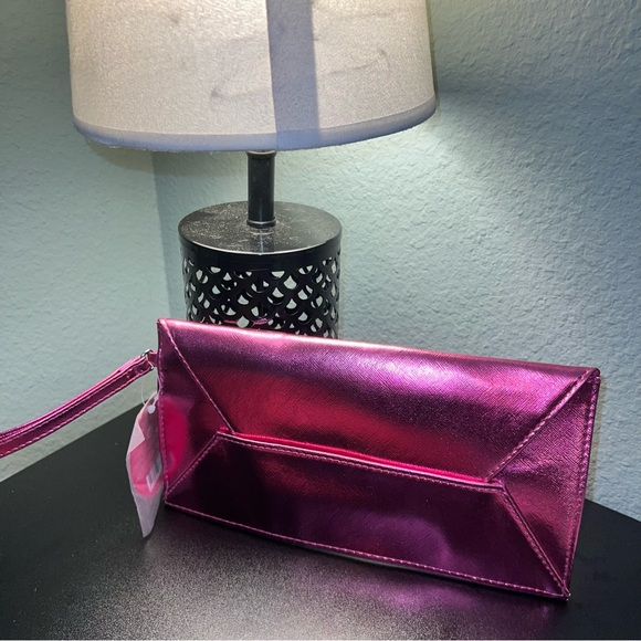 Pink Metallic Envelope Clutch Purse Wristlet y2k NYE - Picture 2 of 7